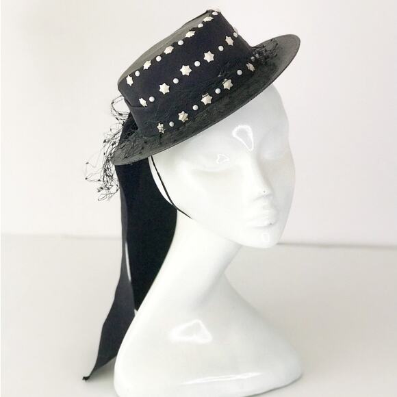 Vintage Accessories - Vintage 1940s Straw Sailor Hat with Star Studs Black & White Dainty Fascinator